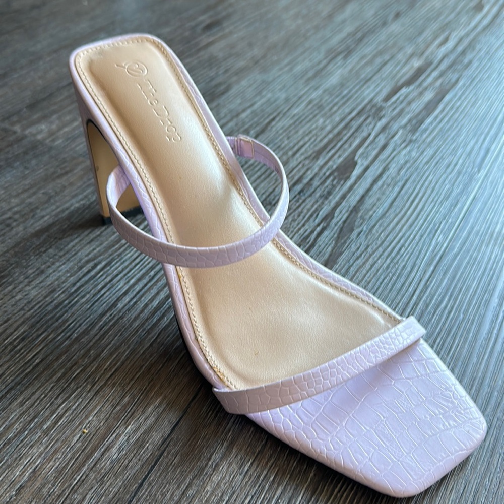 Lilac platform heels